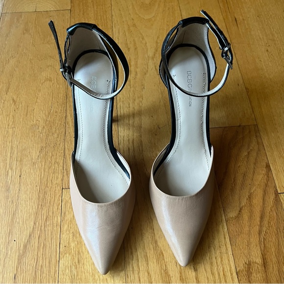 BCBGeneration Nude & Black Leather Heels - Picture 3 of 7